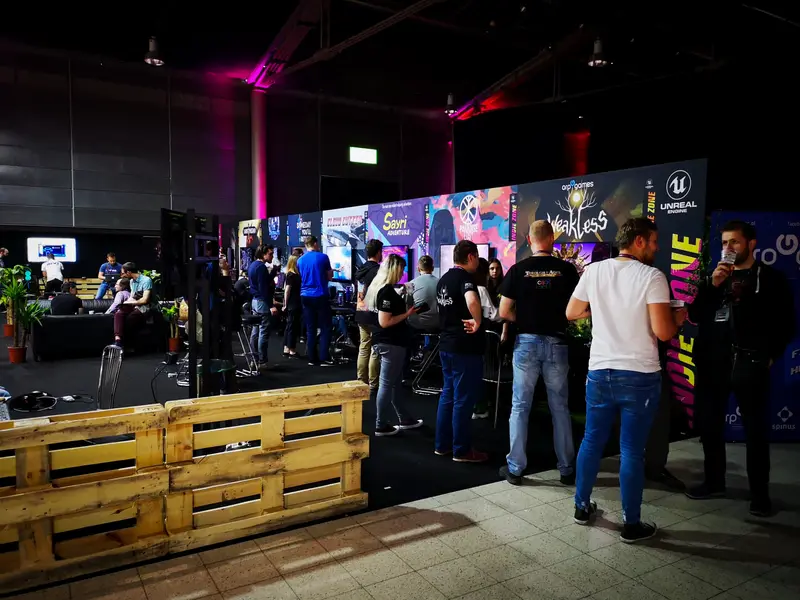 Ne vždy jsme mohli hned vyrazit za vyhlídnutými vývojáři. Často už měli obsazeno