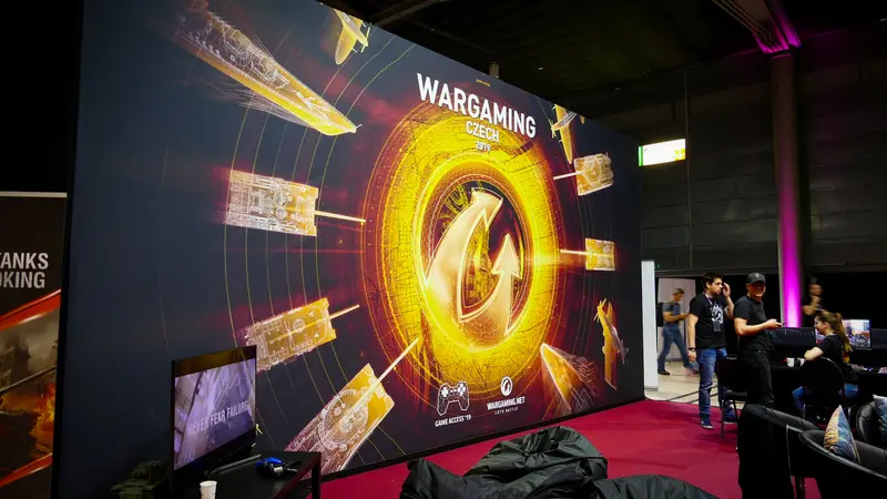 Wargaming s sebou nepřinesl jen popcorn, ale také tank na ovládání